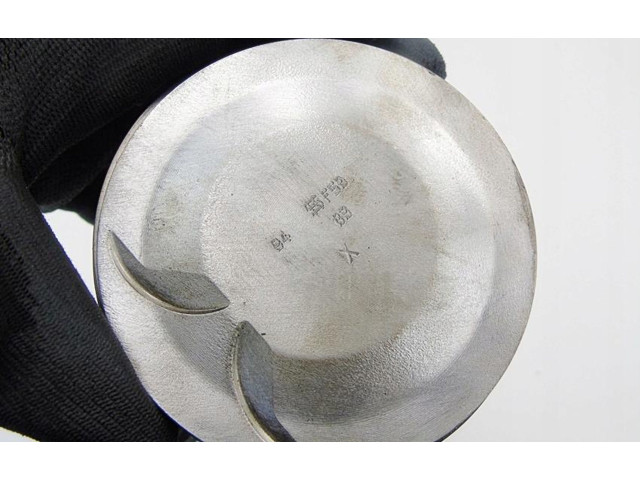  Поршень с шатуном  089149  Mercedes-Benz E W210  