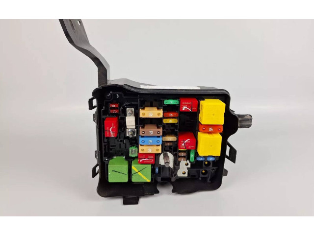 Блок предохранителей 1495299080, 1001613   Citroen C8    