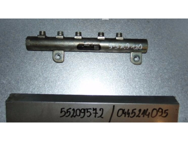 Топливная рампа 0445214095 Saab 9-3 Ver2