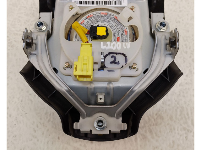 Подушка безопасности водителя 7030A263XA Mitsubishi L200