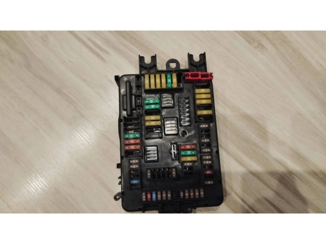 Pojistková skříňka 9389070, 10688710 BMW 4 F36 Gran coupe 2018