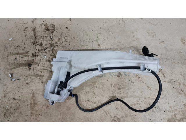 Бачок оконной жидкости    