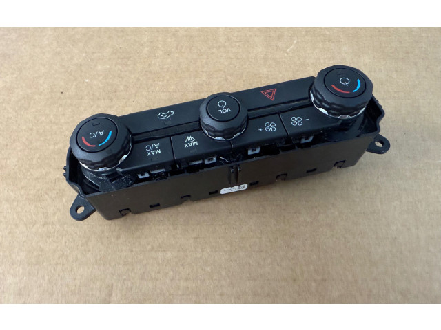 Блок управления климат-контролем GNWQB18A802   Ford Ranger IV