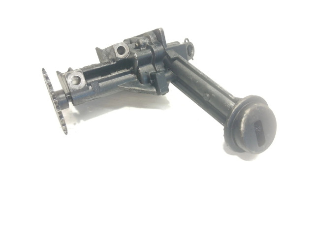 Масляный насос K9K A7 8200150195 Renault Kangoo I