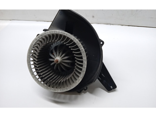 Вентилятор печки    6R1819015A, 6R1819015A   Skoda Fabia Mk3 (NJ)