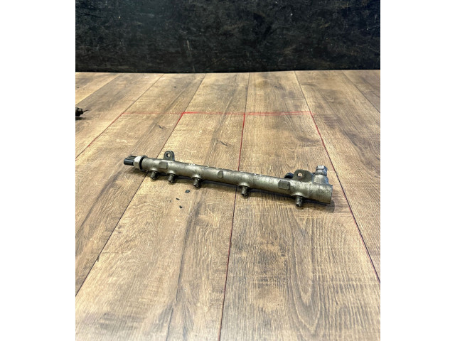 Vstřikovací lišta A6460700395 Mercedes-Benz C AMG W204 646811