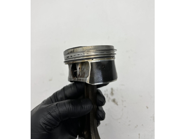  Поршень с шатуном 5F02 5F02  Peugeot 5008  