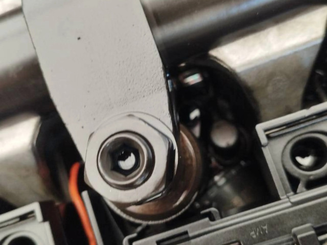 Vstřikovač    Dodge Caliber  pro naftový motor 2.0  