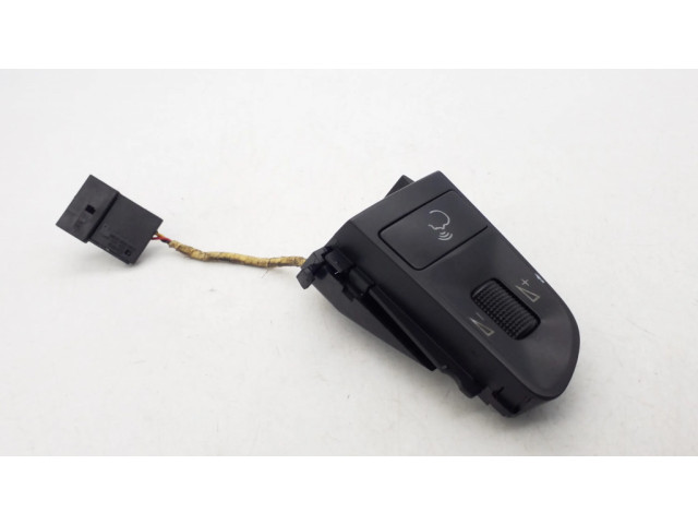 Кнопки рулевого колеса