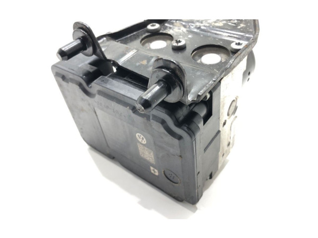 Блок АБС    Volkswagen  Jetta VI  2011 - 2018 года