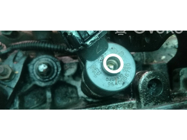 Форсунка 9640088780, 0445110062    Peugeot 406 для дизельного двигателя  2