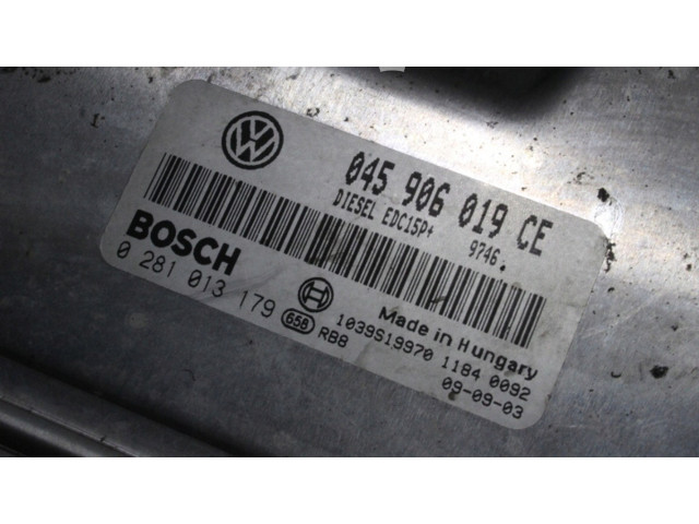 Блок управления двигателем Блок управления 96M3LX38M Skoda Fabia Mk2 (5J)