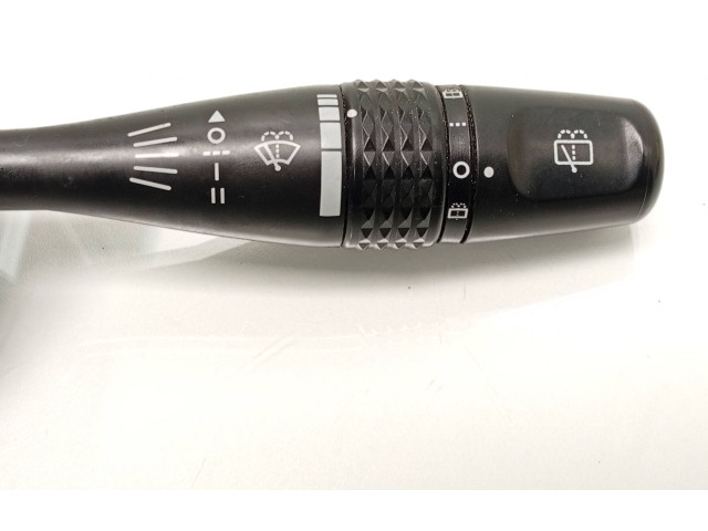 Ручка стеклоочистителей    Mitsubishi Pajero