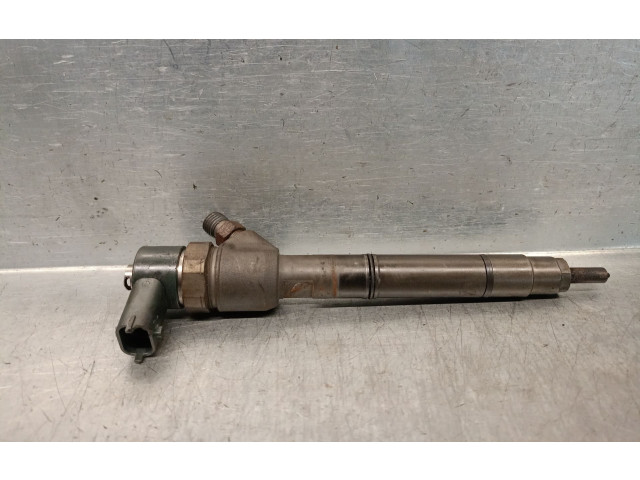 Форсунка 338002A400, 0445110256BOSCH    Hyundai Getz  D4FA 