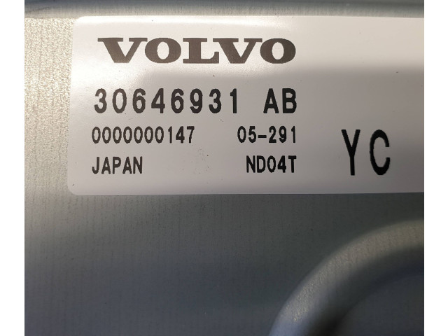 Блок управления двигателя 30646931AB, 30729835   Volvo S80