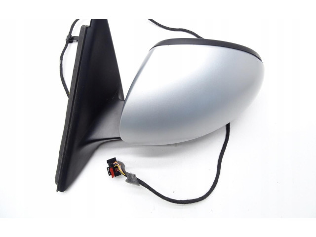 Зеркало электрическое Skoda Yeti (5L) 2009 - 2017 года