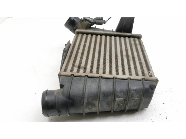Интеркулер 6Q0145804A Seat Ibiza III (6L) 1.4