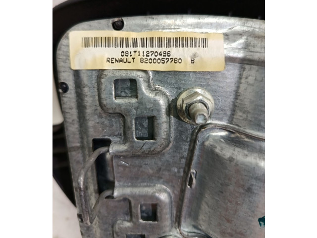 Подушка безопасности водителя 8200057780B   Renault Clio II