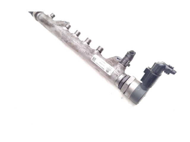 Топливная рампа 03L130089 Audi A3 S3 8P для двигателя CBBB
