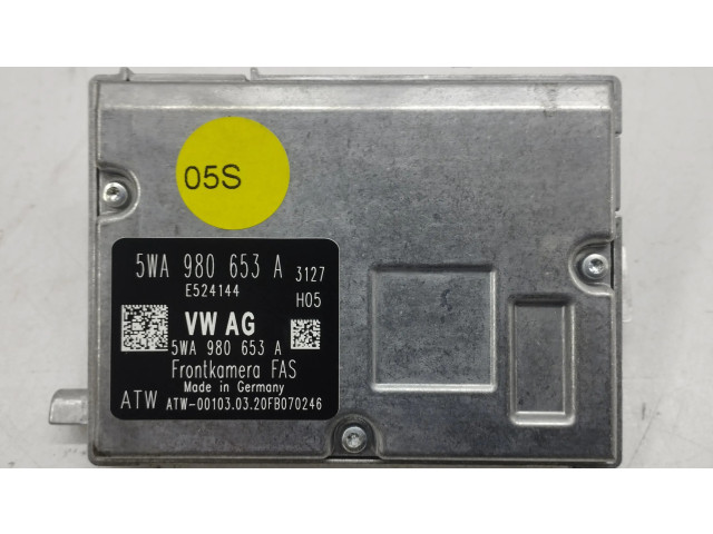 Vaizdo kamera priekiniame bamperyje