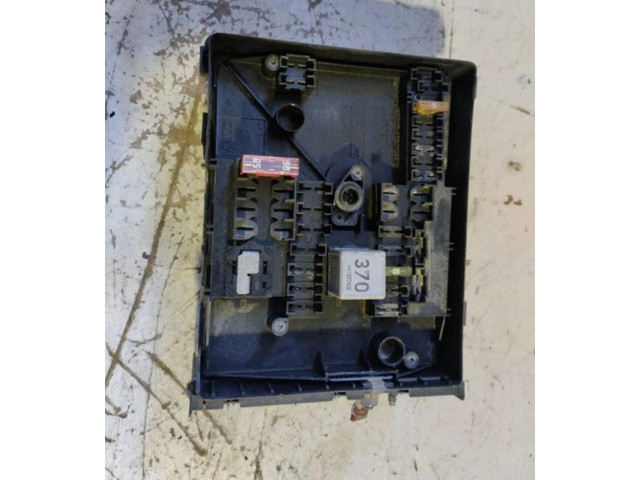 Pojistková skříňka 1K0937125 Volkswagen Caddy