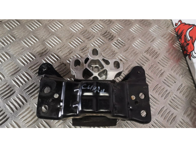 Подушка двигателя