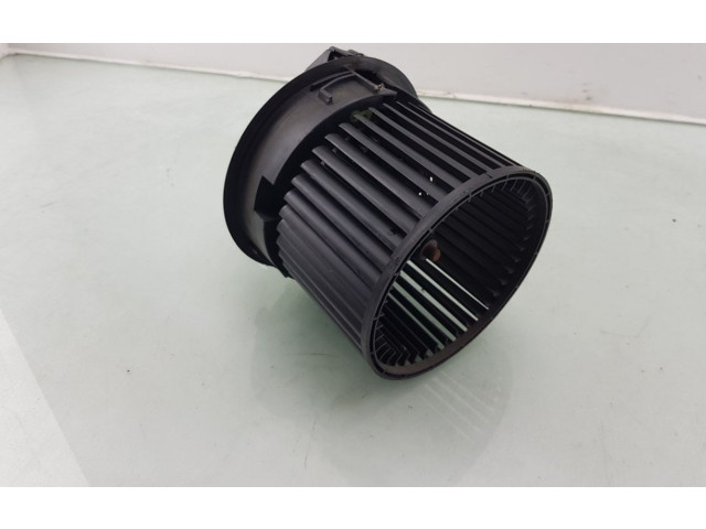 Вентилятор печки    272101005R, 5R5833500   Renault Clio II
