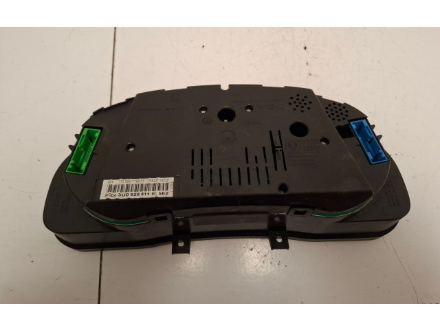 Панель приборов 3U0920811, 3U0920811E Skoda Superb B5 (3U)