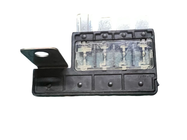 Блок предохранителей 1898009700   KIA Sportage    