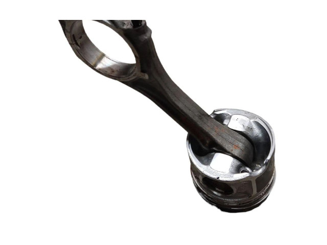 Поршень с шатуном