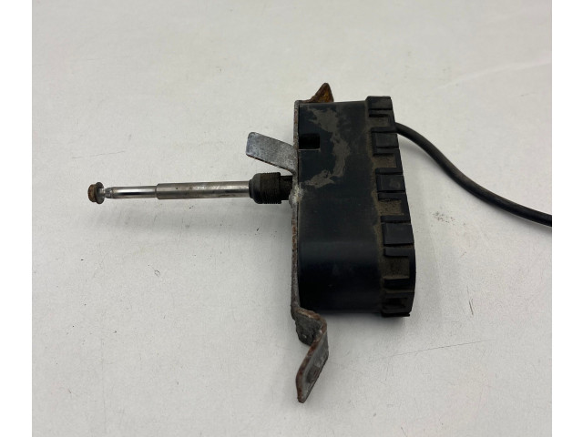 Моторчик стеклоочистителя 0390206217, 0390206217    Volvo S80