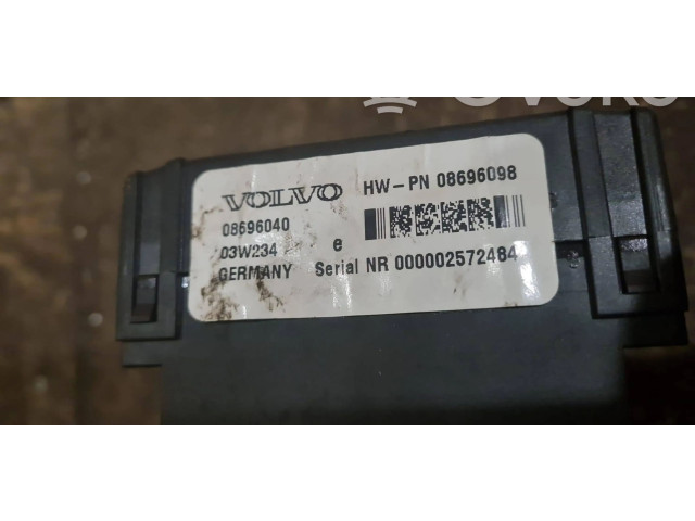 Блок предохранителей 08696040 Volvo V70