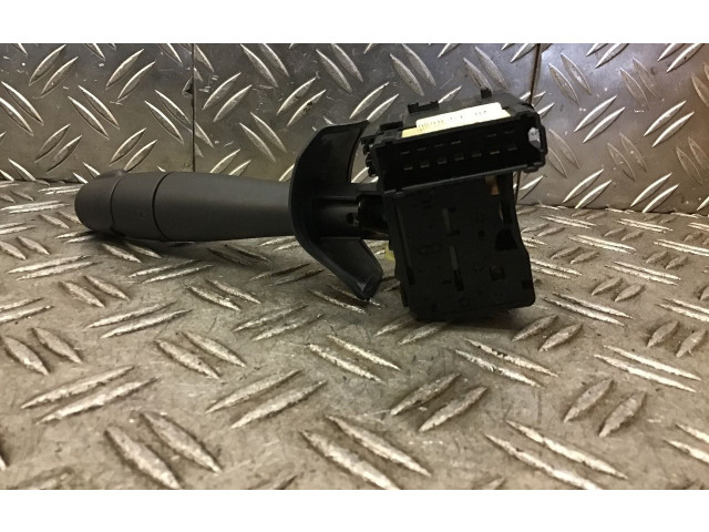 Переключатель дворников 8200792587 Dacia Logan I