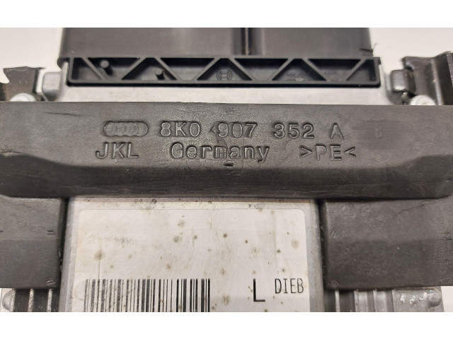 Řídící jednotka 03L906022B Audi A4 S4 B8 8K 2008