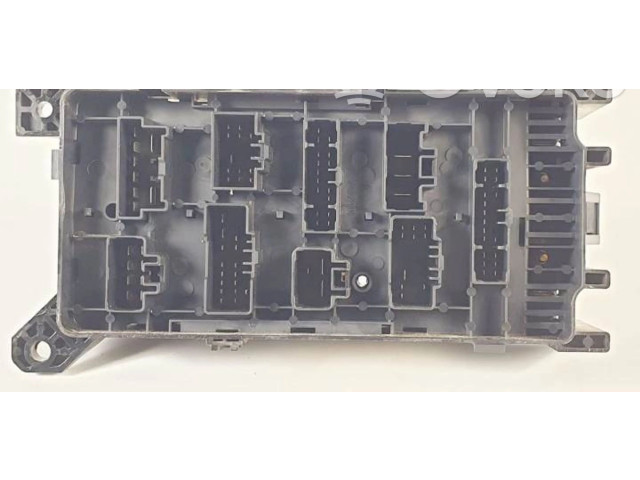 Pojistková skříňka 0K53H66760 KIA Carnival 2003