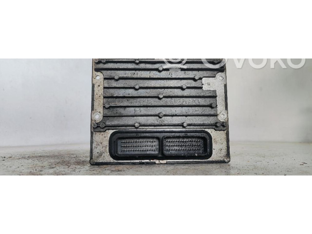 Блок управления двигателя P05033174AA   Chrysler PT Cruiser