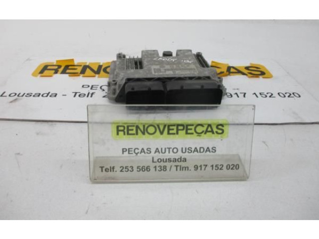 Řídící jednotka 03G906021AQ, 0281012390   Volkswagen Caddy 2006