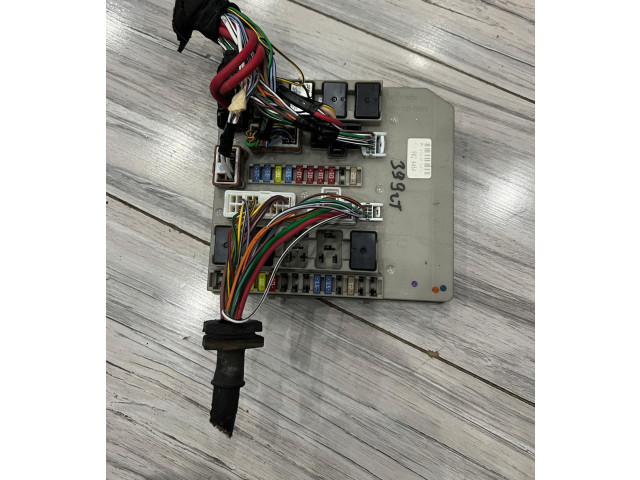 Блок предохранителей  Uch   Renault Clio III    