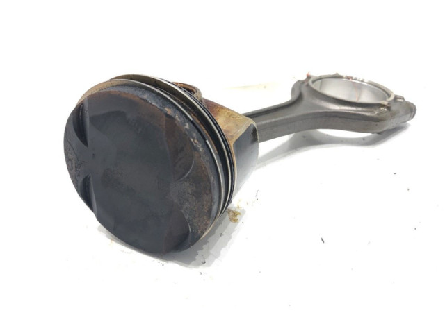 Поршень с шатуном CZD Skoda Octavia Mk3 (5E)