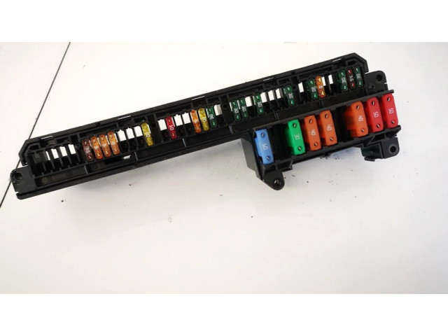 Pojistková skříňka 6114695733002, 61146957330-02 BMW 5 E60 E61 2006