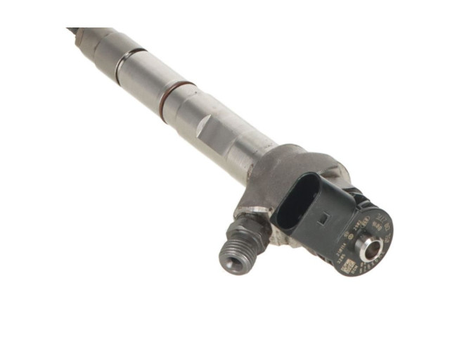 Форсунка 05L130277E    Volkswagen Caddy   