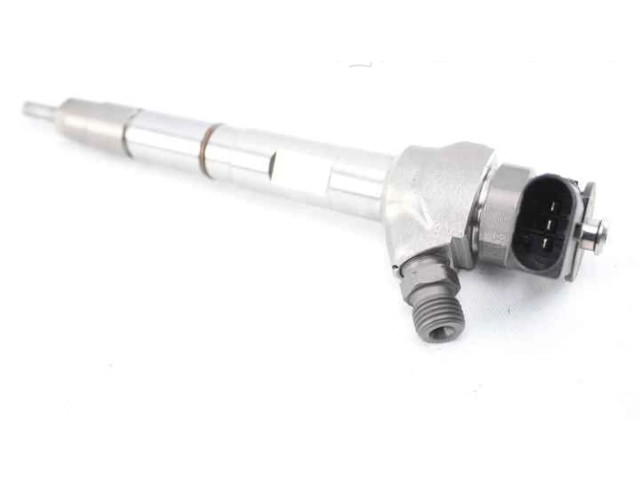 Форсунка 05L130277E Skoda Octavia Mk4