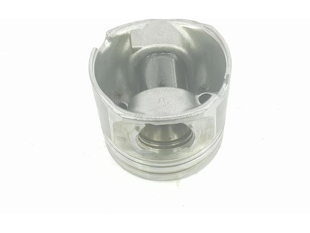 Píst 11257805329, 1111AA BMW 5 GT F07 pro naftový motor 3.0