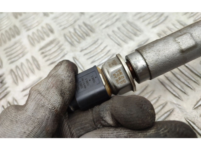 Vstřikovací lišta 03L130089B, 03L906054A Volkswagen Caddy CAYD