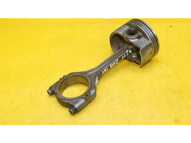 Поршень с шатуном 4J11 Mitsubishi Outlander