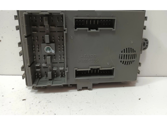 Блок предохранителей 96867123   Chevrolet Chevy Van      