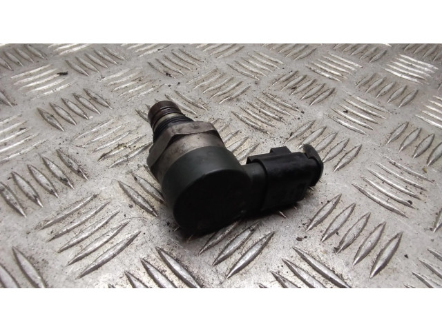 Vstřikovací lišta 057130764F, 0281002854 Audi A4 S4 B7 8E 8H pro naftový motor 3.0 1