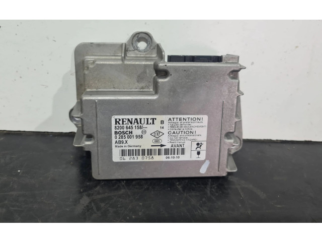 Блок подушек безопасности 8200645158   Renault Clio III