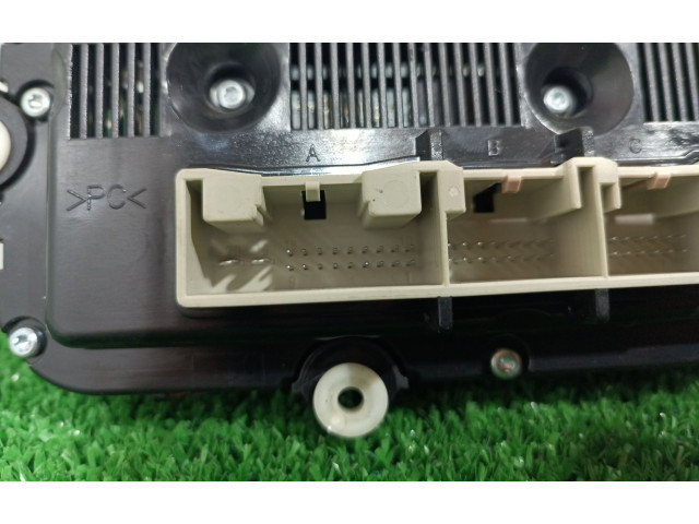 Модуль блока управления кондиционером 74793250, 74793250 Skoda Octavia Mk2 (1Z)