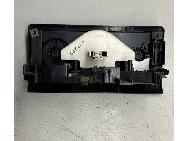 Блок управления климат-контролем    Volkswagen Caddy